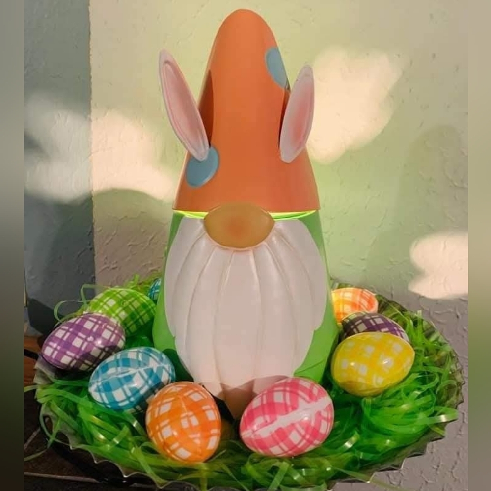 Scentsy Easter Gnome Warmer - Used With Box